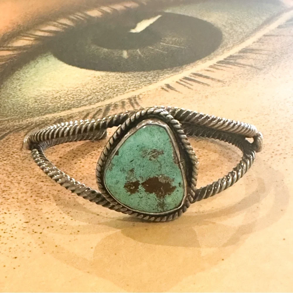 Vintage Old Pawn Sterling Silver Cuff Bracelet with Natural Turquoise - Picture 8 of 8